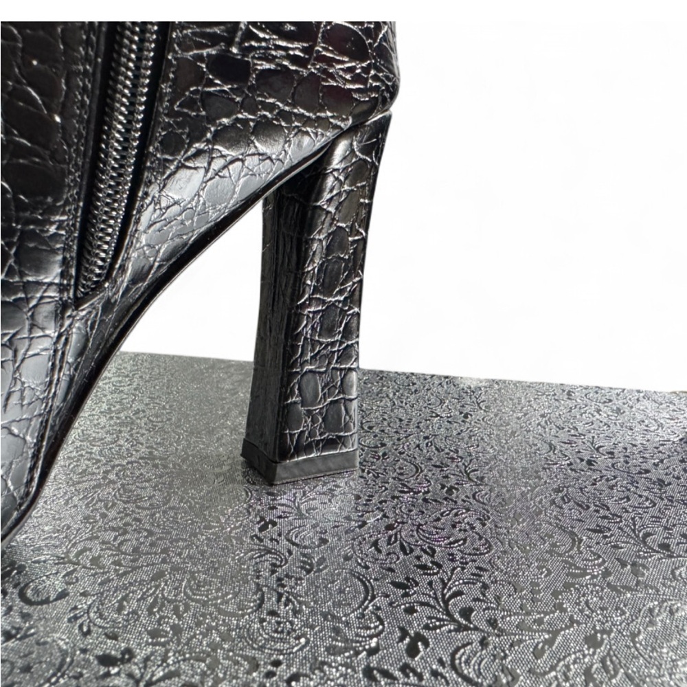 NWT-Elegant Black Pointed Toe Chunky High Heel Ankle Boots Crocodile Printed - Picture 3 of 7